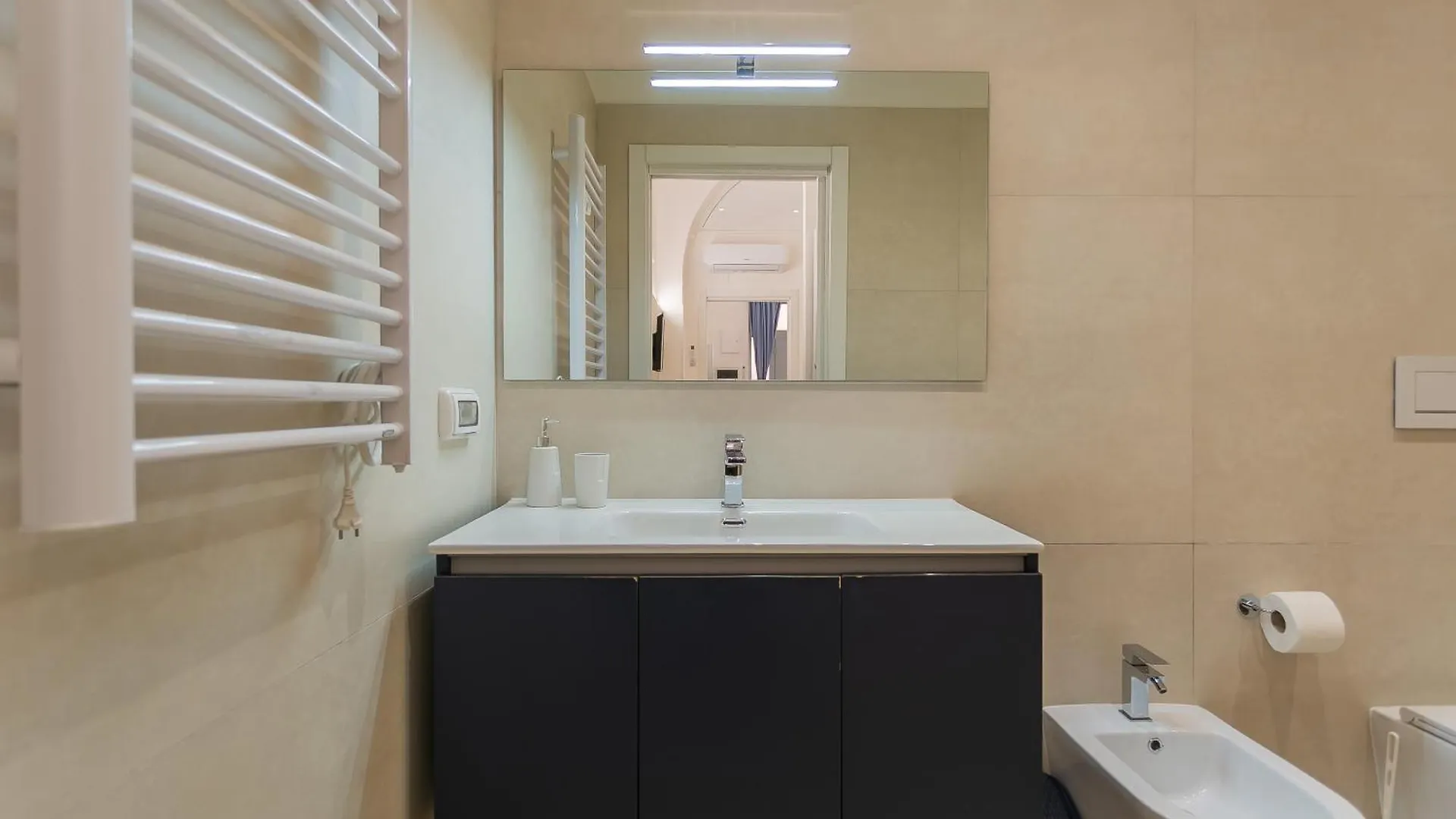 Barinon Bliss Apartment 0*, Bari